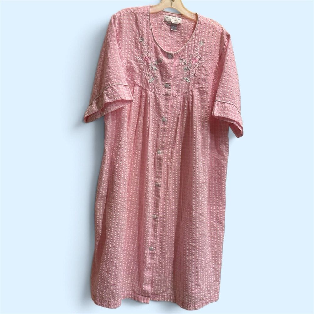 Miss Elaine Pink Embroidered Check Plaid Snap SEERSUCKER Lounge Robe Vintage 2X